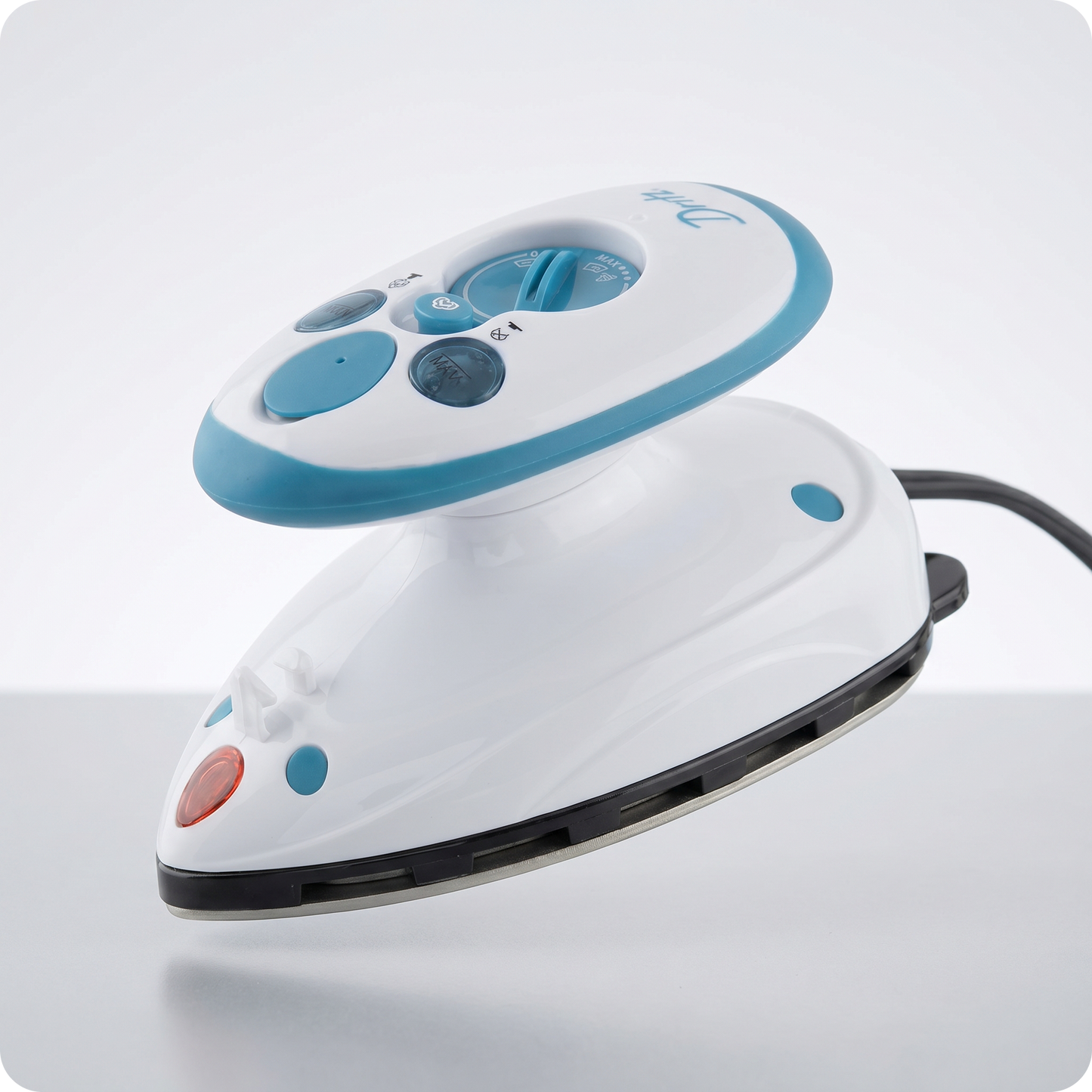 Dritz Mighty Iron - Perfect mini iron for patchwork & pressing seams